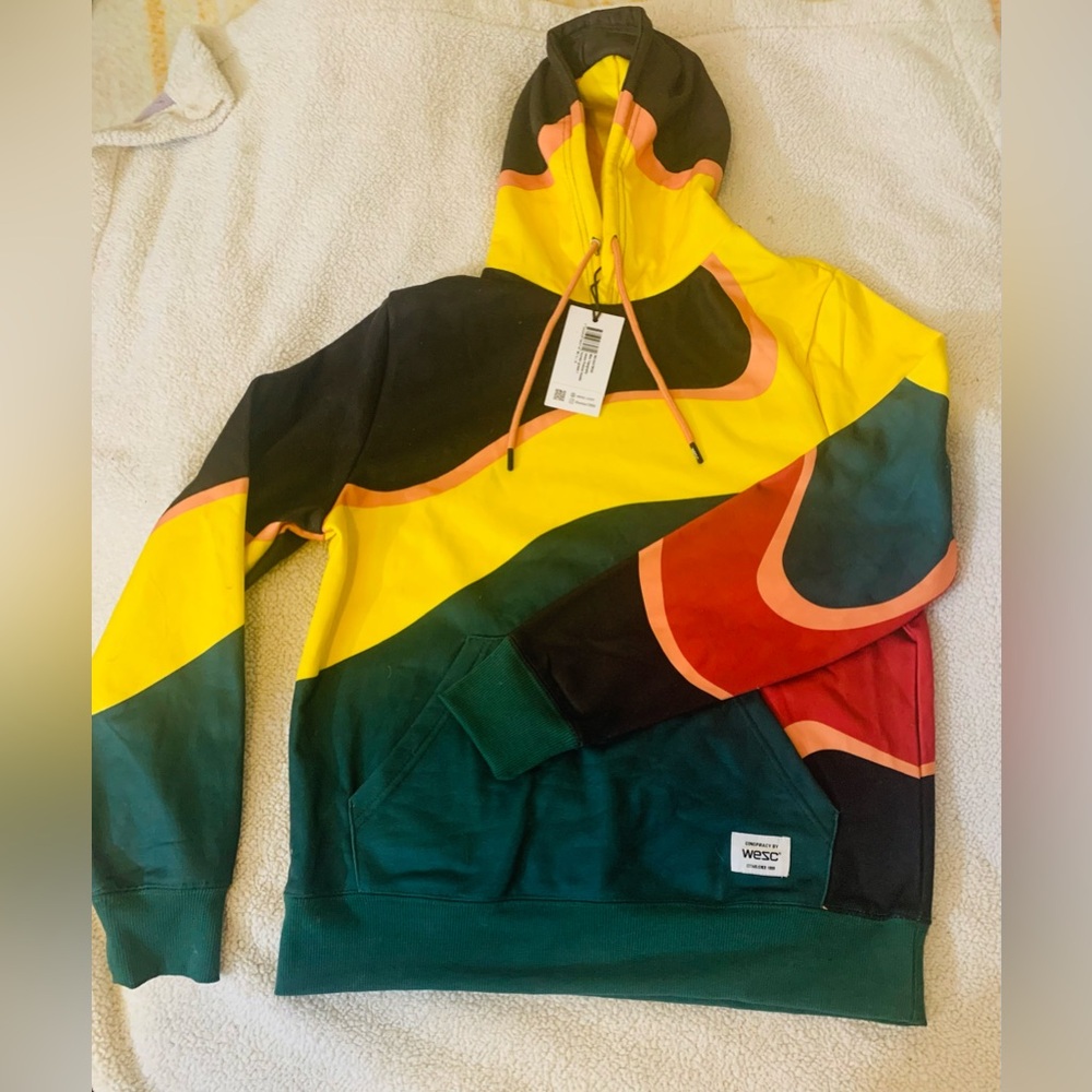 WEZC Colorful Pull Over Hoodie Unisex M/L Size 4  unisex